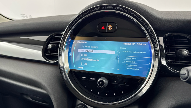 MINI Hatchback 1.5 Cooper Classic 3dr Auto Petrol Hatchback